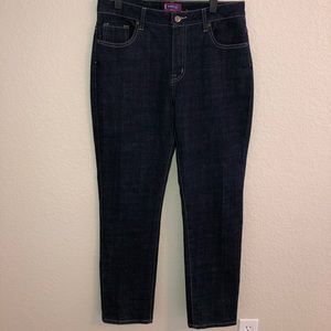 Westport Jeans Size 10P dark wash w detailed stitching
